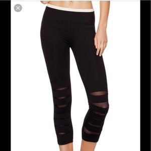 Lorna Jane Dare to Bare 7/8 Tights Black M